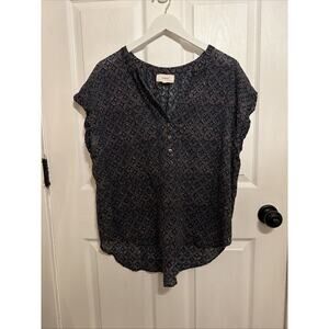 Xirena Women’s Sam Top Blouse Black Pebble Size L Large Boho Banded Cap Sleeve